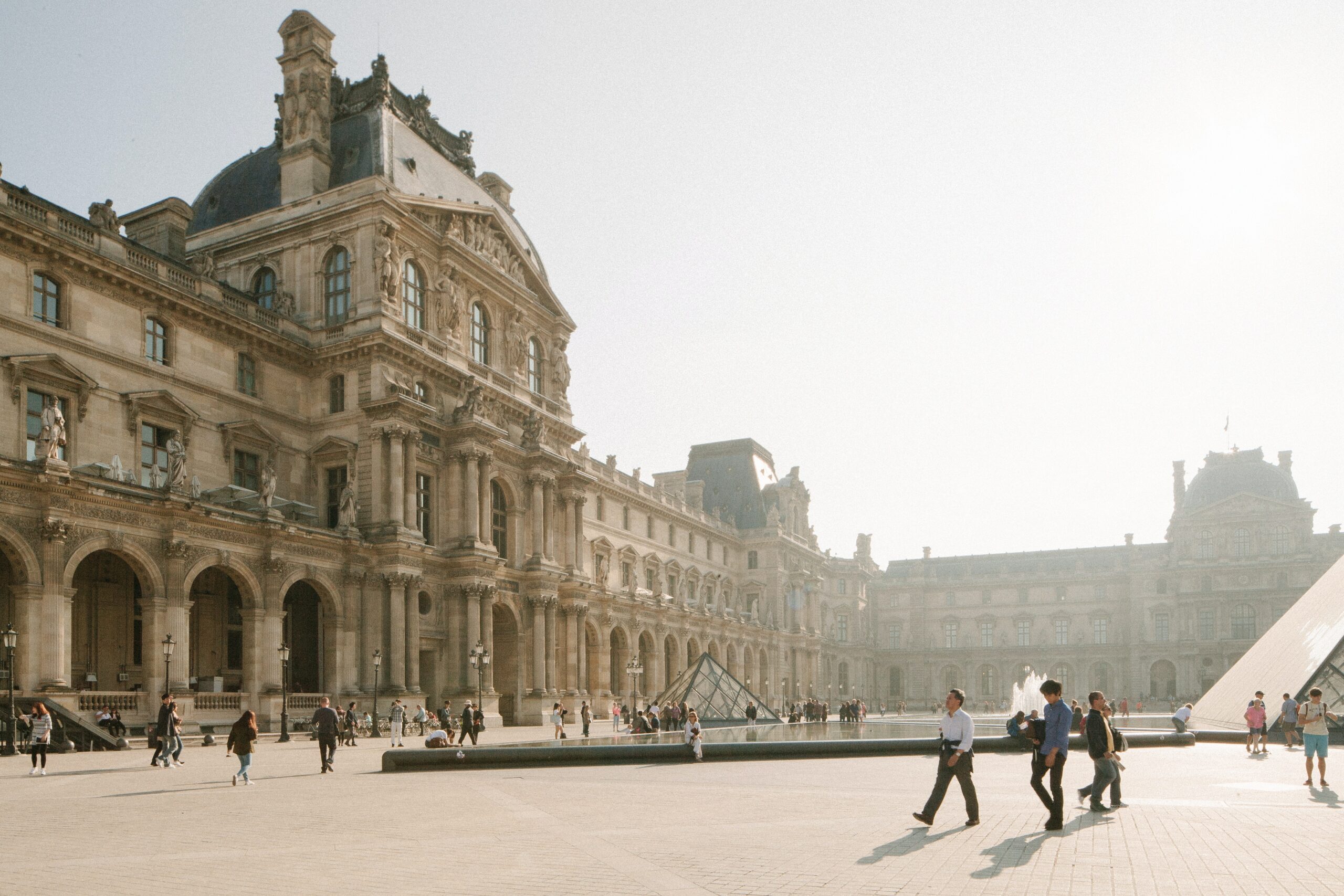 Chateau du louvre à Paris